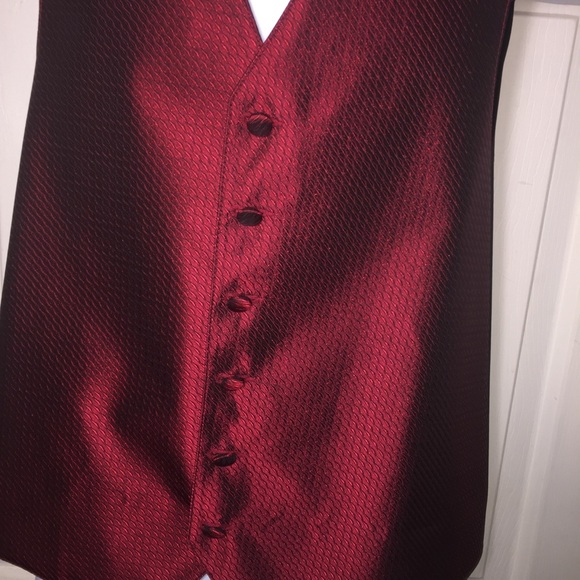 Vintage Red Metallic Bachrach Vest ♥️ - Picture 6 of 10